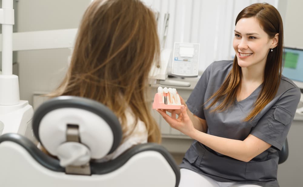 Pros and cons of same day dental implants